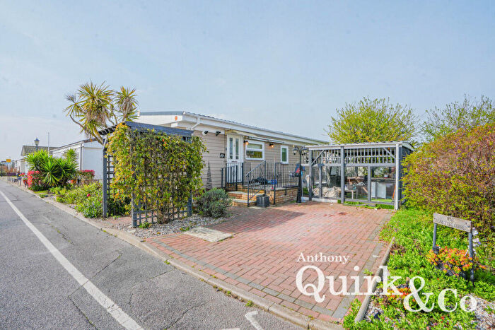 2 Bedroom Park Home For Sale In Creek Road, Canvey Island, SS8