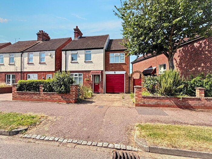 3 Bedroom Detached House For Sale In George St, Clapham, Beds, MK41
