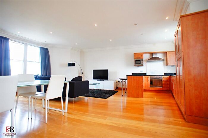 2 Bedroom Apartment To Rent In Hd Murton House, Grainger Street, Newcastle Upon Tyne, NE1