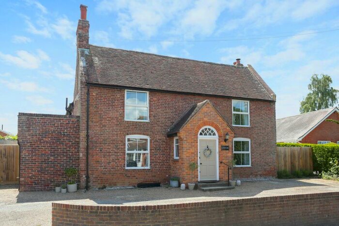 5 Bedroom Detached House For Sale In Mill Lane, Nonington, CT15