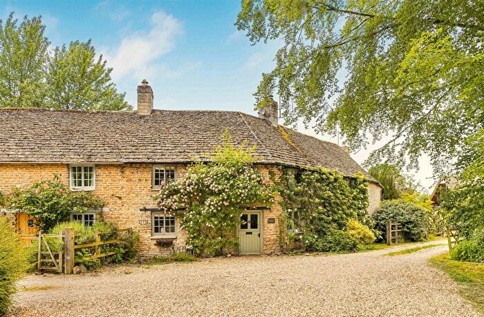 6 Bedroom Cottage For Sale In Alvescot, Oxfordshire, OX18