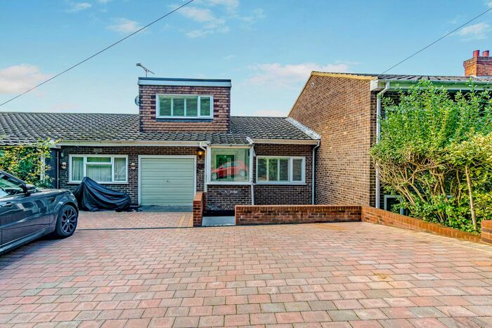 4 Bedroom Terraced House For Sale In Swievelands Road, Biggin Hill, Westerham, TN16