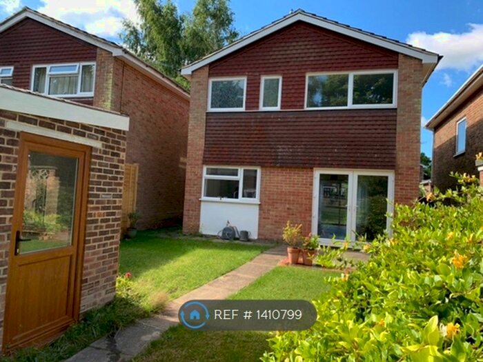 3 Bedroom Detached House To Rent In Freshfield Bank, Forest Row, RH18