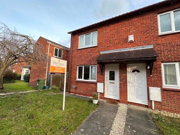 2 Bedroom Terraced House To Rent In Simonsbath, Furzton, Milton Keynes, MK4