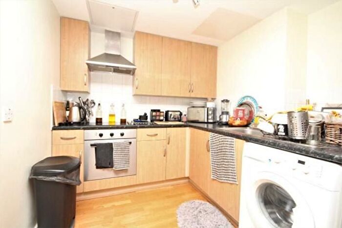 1 Bedroom Flat To Rent In Ashburton Triangle, Drayton Park, Arsenal, N5