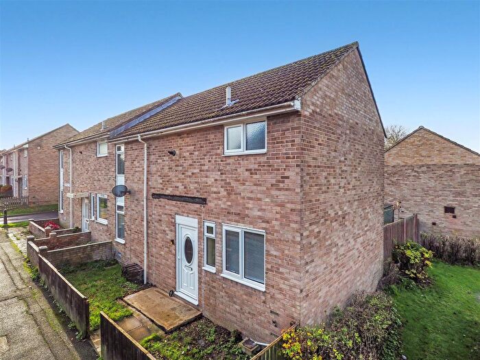 3 Bedroom Semi-Detached House For Sale In Napier Walk, Andover, SP10