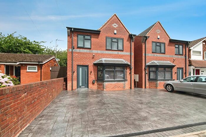4 Bedroom Detached House For Sale In Woodward Street, West Bromwich, B71