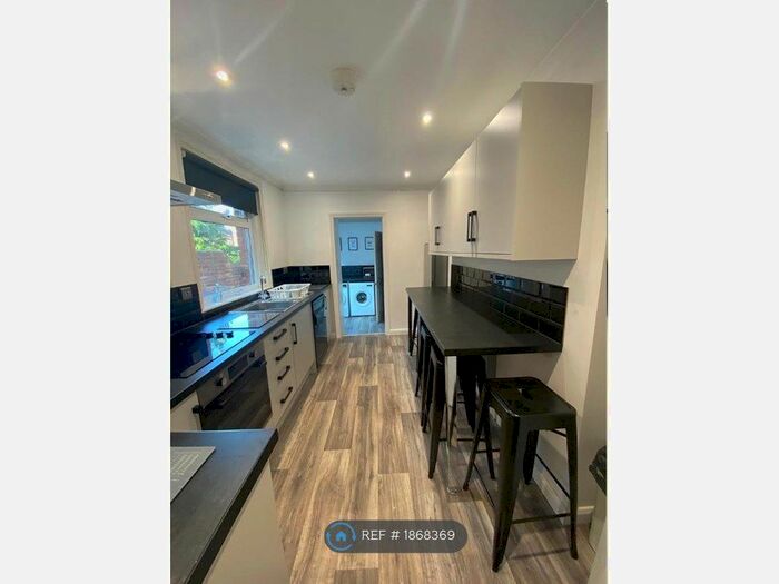 5 Bedroom Terraced House To Rent In St. Johns Road, Exeter, EX1