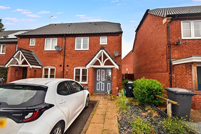 2 Bedroom End Terrace House For Sale In Callier Close, Rugby, Warwickshire, CV22