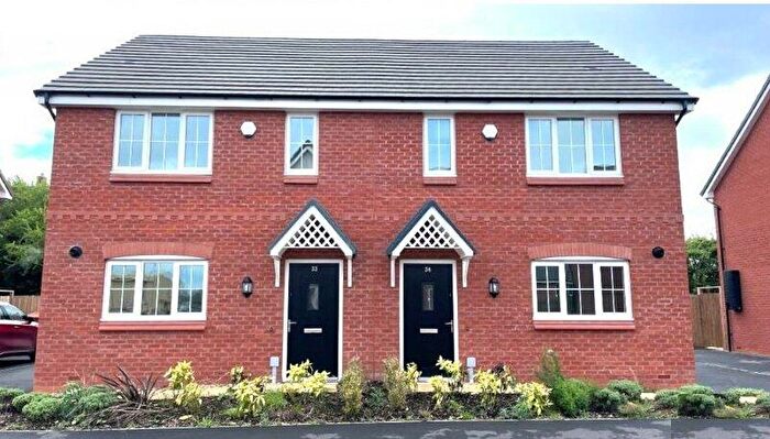 3 Bedroom House For Sale In Coppice Green, Pickford Green, Coventry, West Midlands, CV5