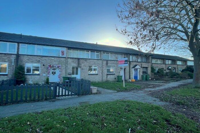 3 Bedroom Property To Rent In Raphaels, Basildon SS15