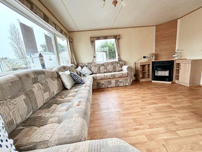 2 Bedroom Mobile/park Home For Sale In Canney Road, Steeple, Southminster, CM0