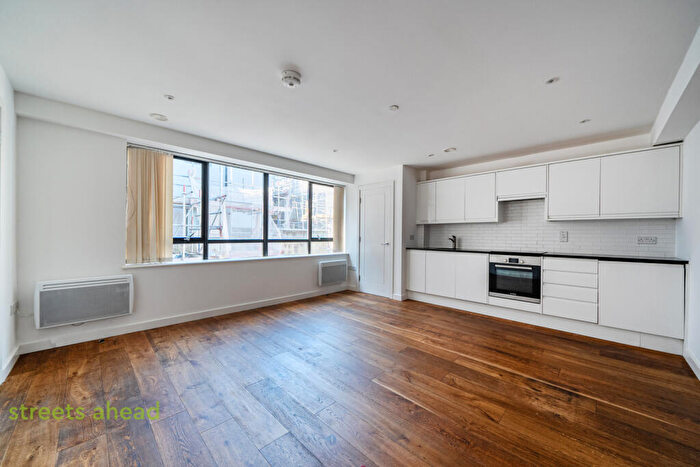 2 Bedroom Apartment To Rent In Scarbrook Road, Croydon, CR0