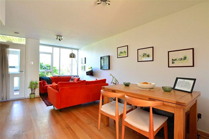 2 Bedroom Terraced House To Rent In Corner Green, London, SE3