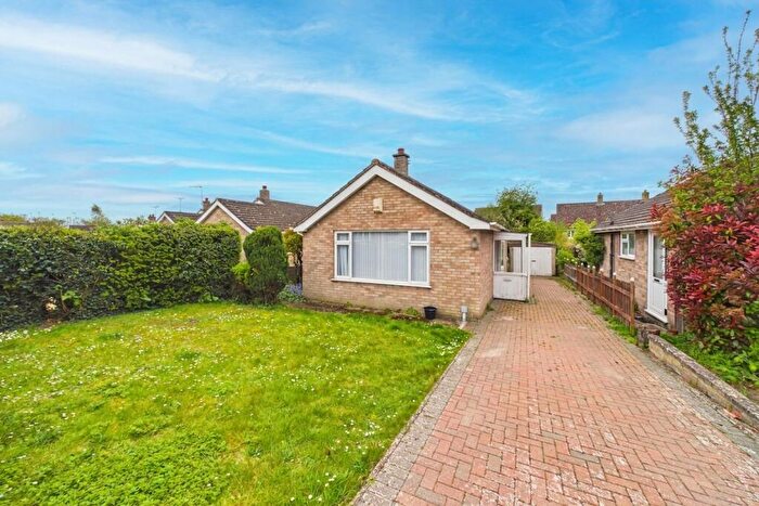 3 Bedroom Detached Bungalow For Sale In Wheatacres, Thetford, IP24