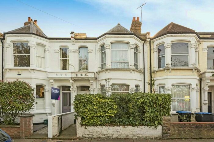 3 Bedroom House To Rent In Purves Road, Kensal Rise, NW10
