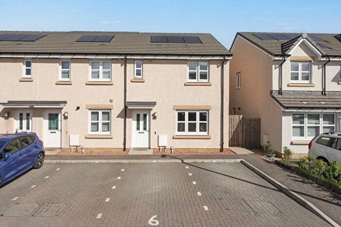 3 Bedroom End Of Terrace House For Sale In Cowpits Lane, Whitecraig, EH21