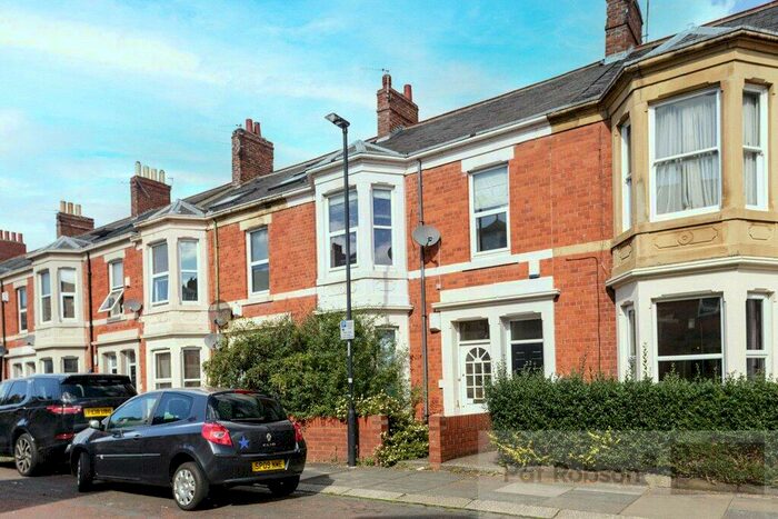 3 Bedroom Apartment To Rent In Glenthorn Road, Jesmond, Newcastle Upon Tyne, NE2