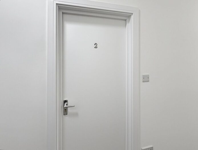 1 Bedroom Flat To Rent In High Street, Southend-On-Sea, SS1