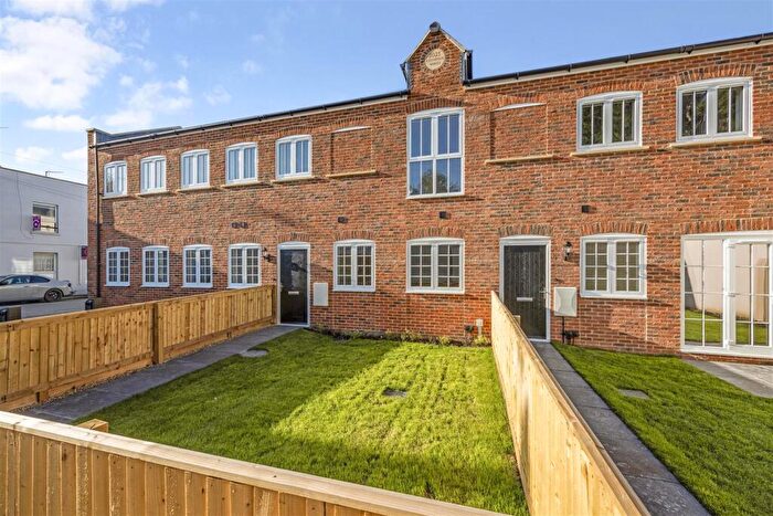 2 Bedroom Terraced House For Sale In Keynsham Street, Cheltenham, GL52