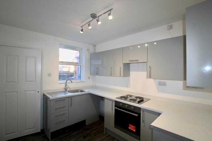 2 Bedroom Terraced House To Rent In Athorpe Grove, Nottingham, NG6