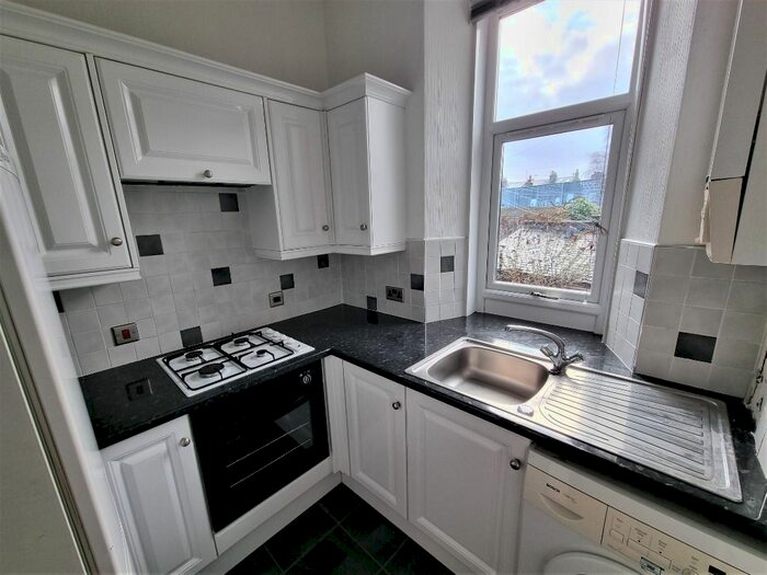 2 Bedroom Flat To Rent In Brighton Place, West End, Aberdeen, AB10