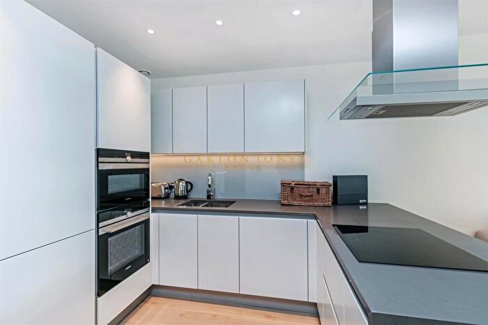 2 Bedroom Apartment To Rent In Camellia House, Queenstown Road, London, SW11