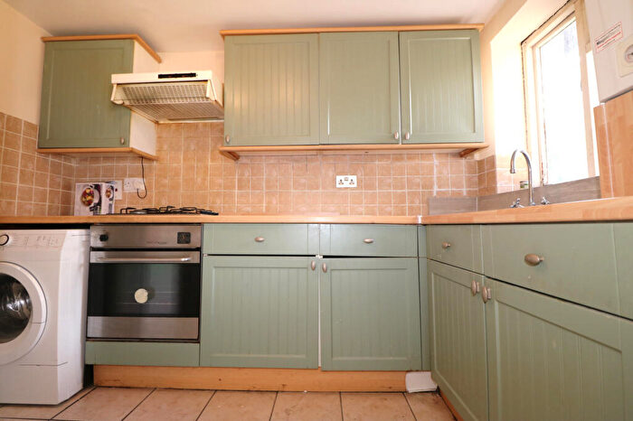 1 Bedroom Flat To Rent In Norfolk Road, Seven Kings, London, IG3