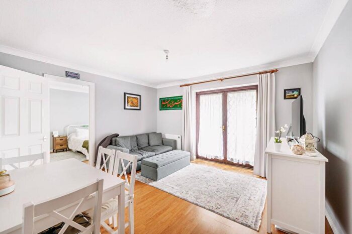 1 Bedroom Flat To Rent In Robina Close, Northwood, HA6