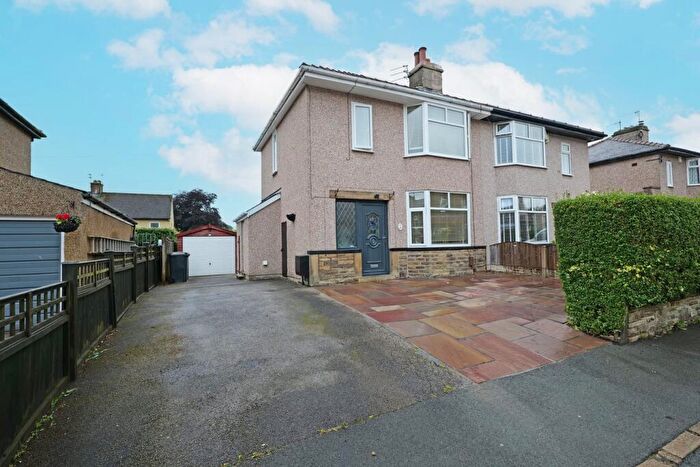 2 Bedroom Semi-Detached House For Sale In Milford Street, Colne, BB8