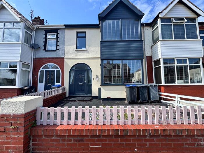 3 Bedroom Terraced House For Sale In Woodstock Gardens, Blackpool, FY4