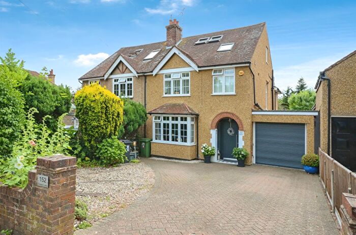 4 Bedroom Semi Detached House For Sale In Green Lane, St. Albans, AL3