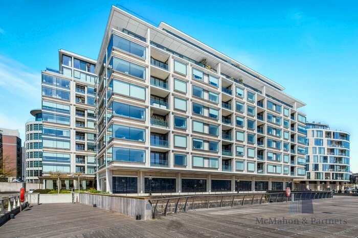 1 Bedroom Flat To Rent In Sugar Quays, London, Greater London, EC3R