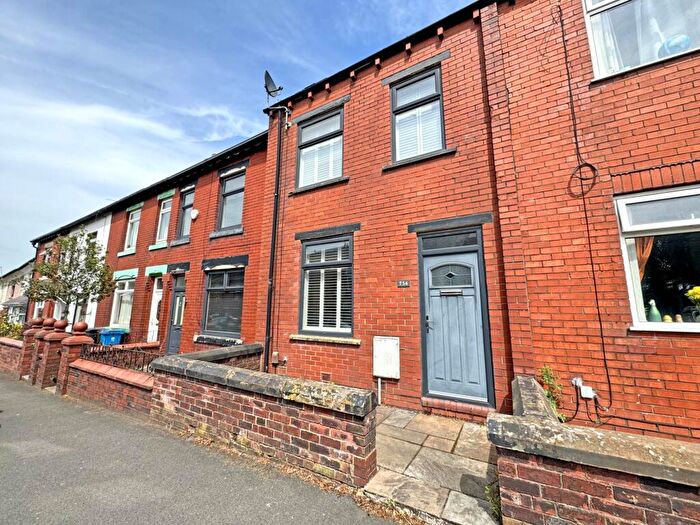 3 Bedroom Terraced House For Sale In Rochdale Road, Royton, OL2