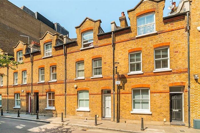 3 Bedroom Semi-Detached House To Rent In Curlew Street, London, SE1