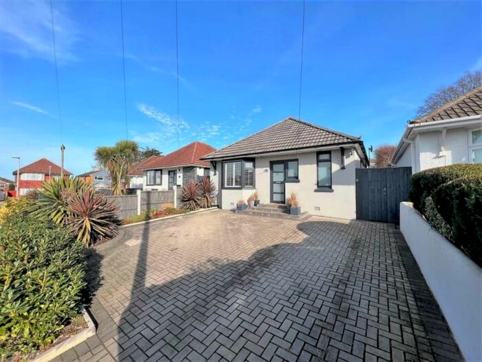 3 Bedroom Bungalow To Rent In Gorse Hill Road, , Oakdale, BH15