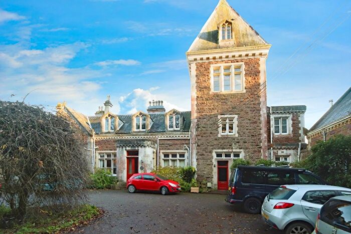 2 Bedroom Flat For Sale In Abbotsfield, Wiveliscombe, Taunton, TA4