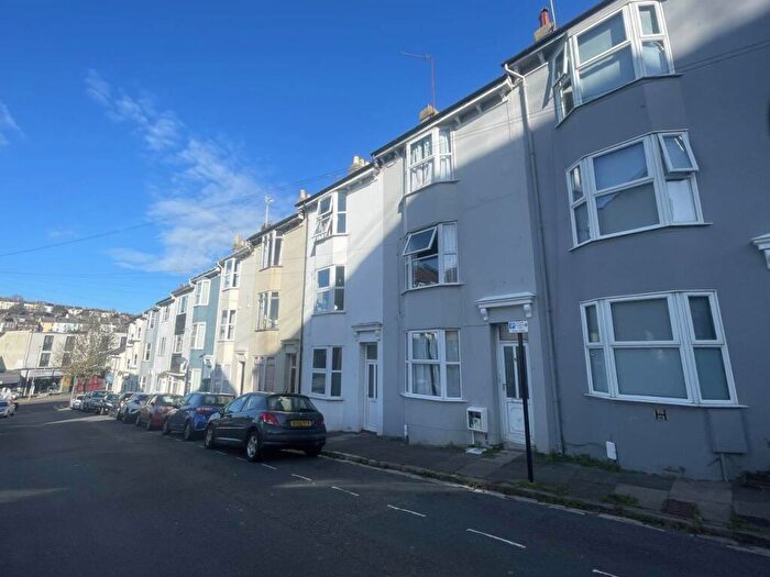 4 Bedroom House To Rent In St Martins Place, Brighton, East Sussex, BN2