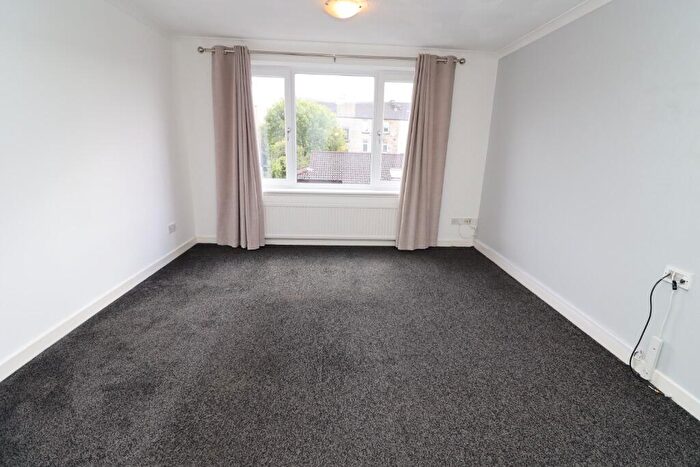 1 Bedroom Flat To Rent In Baker Street, Shawlands, Glasgow, G41