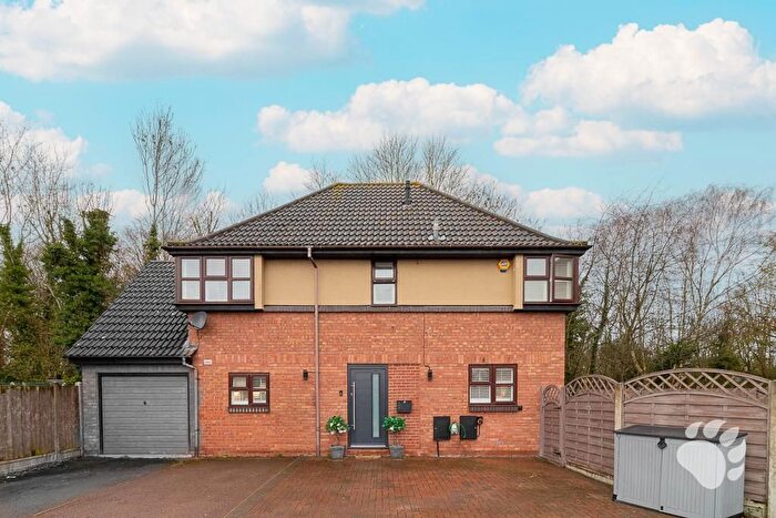 3 Bedroom Detached House For Sale In Kenton Way, Langdon Hills, SS16