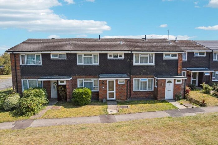 3 Bedroom Terraced House For Sale In Groom Road, Prestwood, HP16