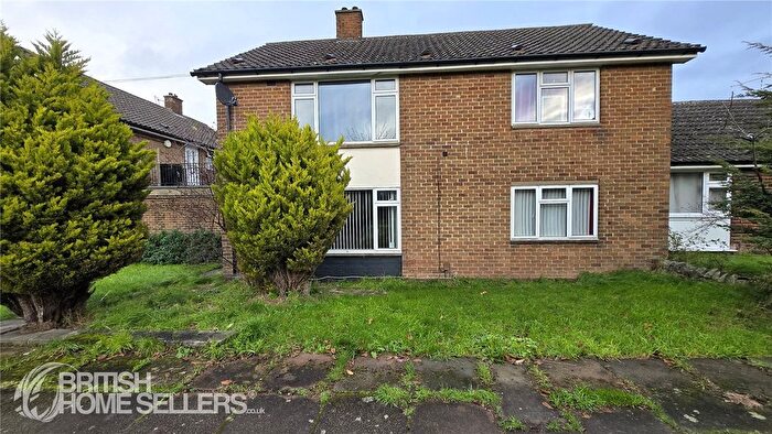 2 Bedroom Flat For Sale In Bedford Court, Stapleford, Nottingham, Nottinghamshire, NG9