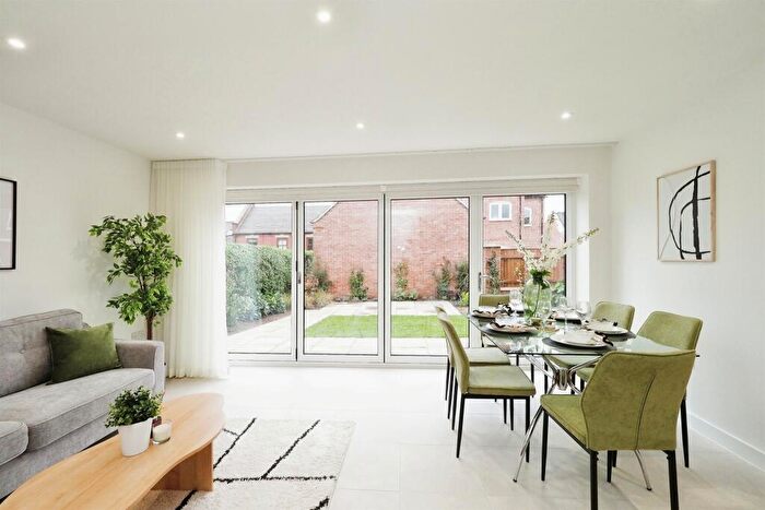 5 Bedroom Detached House For Sale In Commerce Street, Melbourne, Derby, DE73
