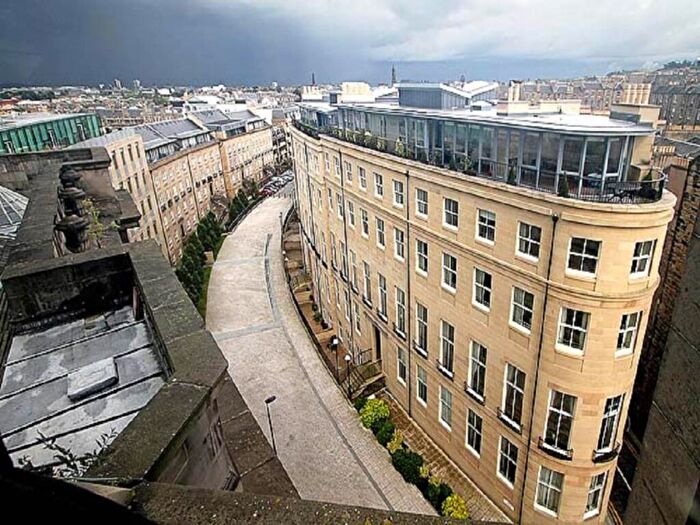 Garage / Parking To Rent In St Vincent Place Car Parking Space, Edinburgh, EH3