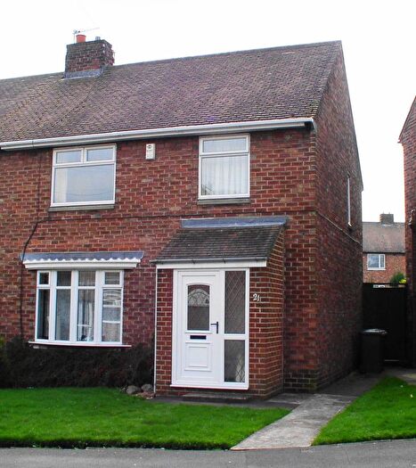 4 Bedroom Semi-Detached House To Rent In Gray Avenue, Durham, DH1