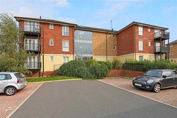 1 Bedroom Flat To Rent In St. Catherines Close, London SW20