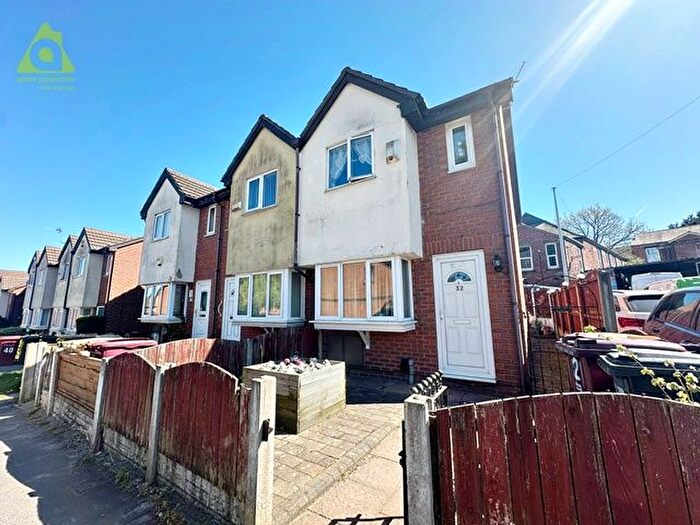 2 Bedroom Semi-Detached House For Sale In Peel Street, Farnworth, BL4