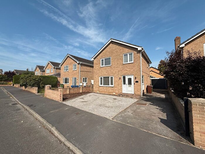 3 Bedroom Detached House For Sale In Newlaithes Crescent, Normanton, West Yorkshire, WF6