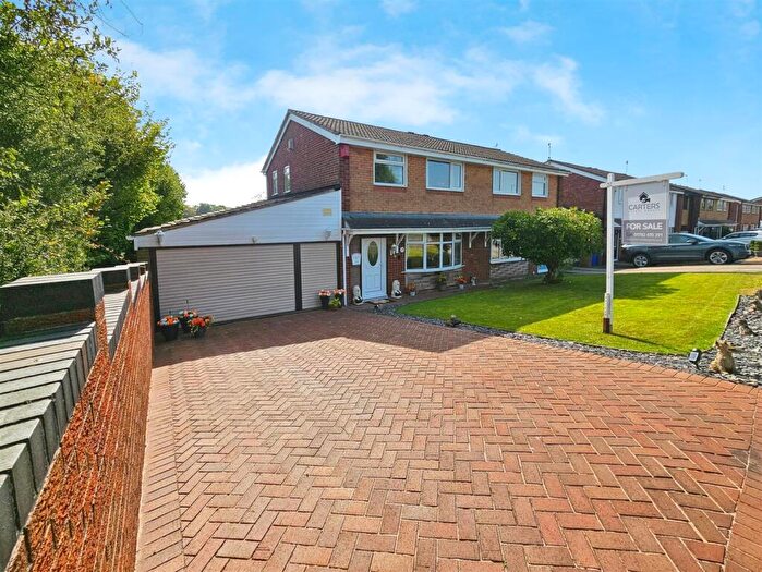 3 Bedroom Semi Detached House For Sale In Kemnay Avenue, Stoke-On-Trent, Staffordshire, ST6
