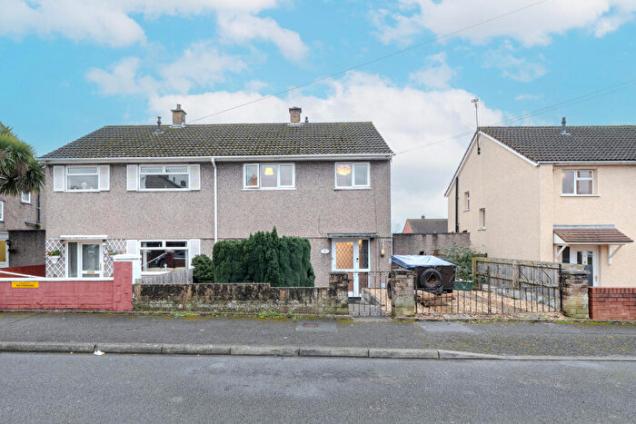 3 Bedroom Semi-Detached House For Sale In Elm Road, Caldicot, NP26